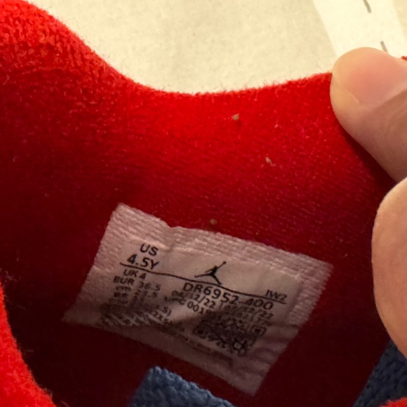 Jordan 4 Retro, size 4,5 Y Blue & White - Picture 4 of 7